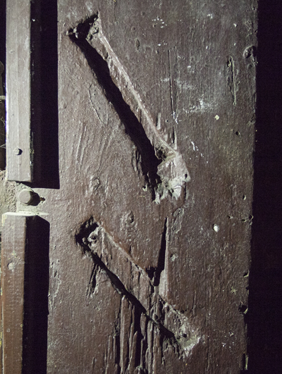 MEZUZAH  OF BRONZE <br /> KALISZ <br /> UL. CHOPINA 12