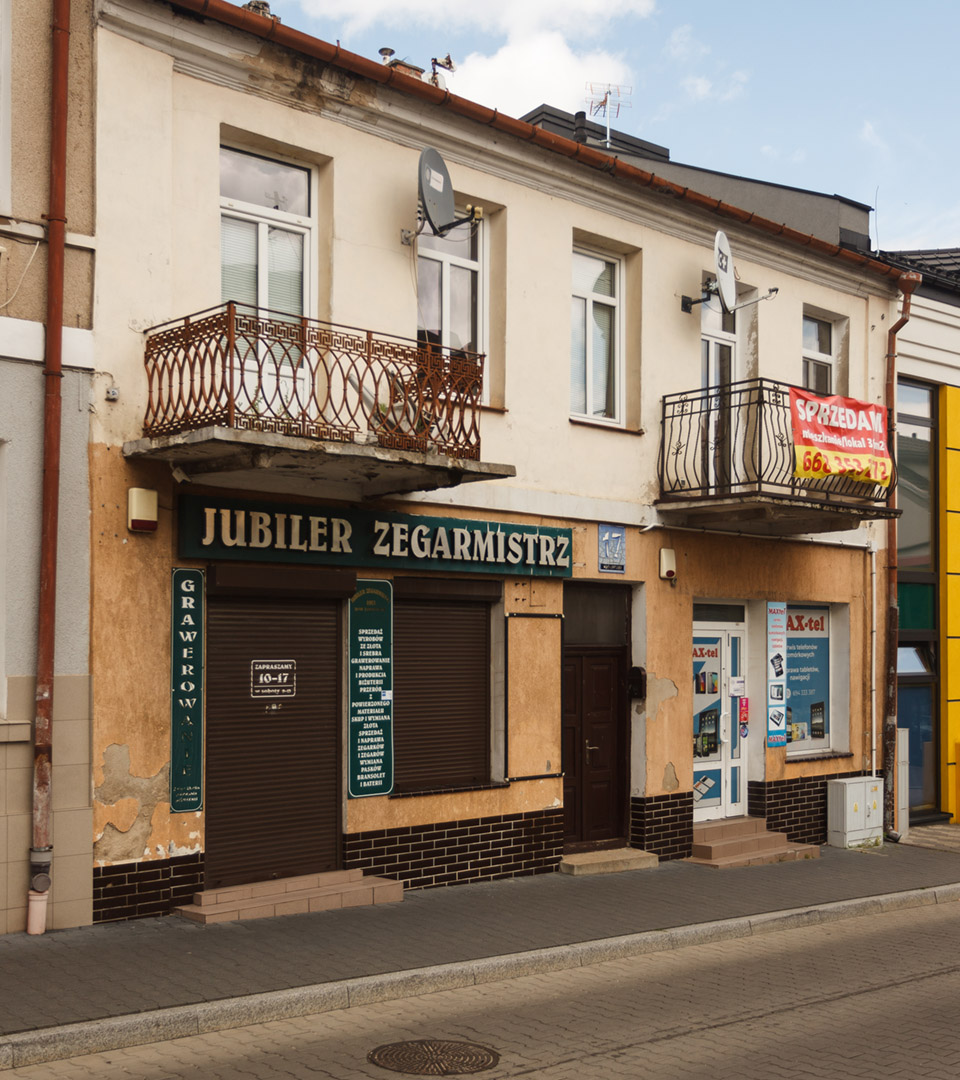 Zambrów Polska stara kamienica ślad po mezuzie mi polin