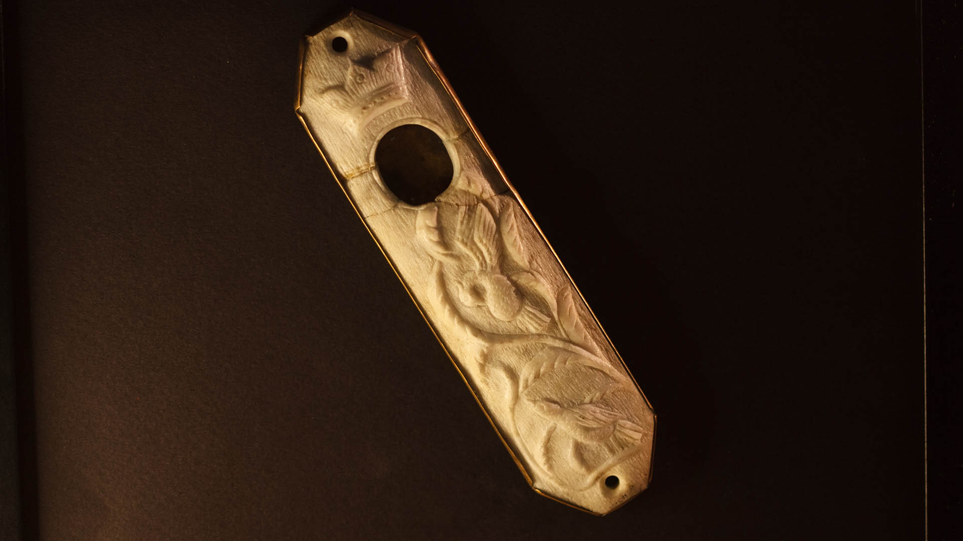 Original mezuzah container from Łódź