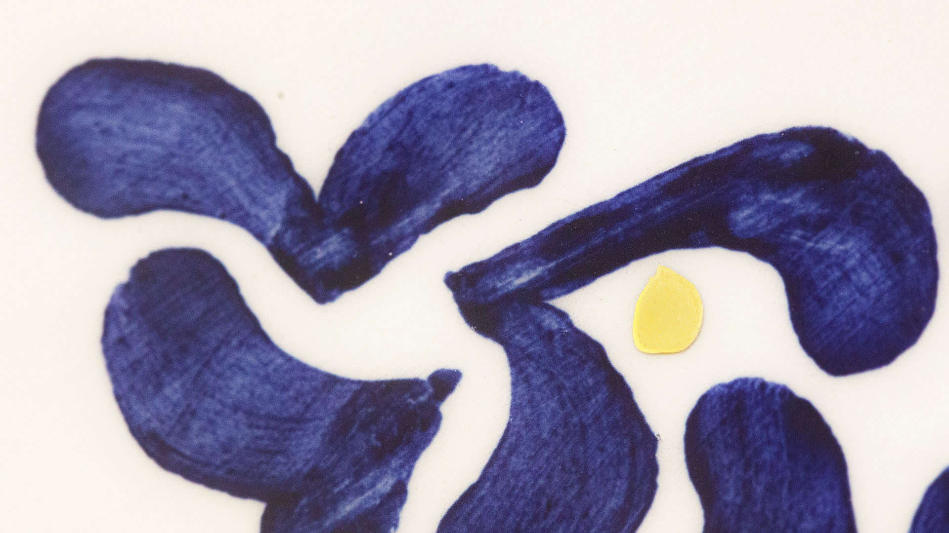 Elevate your space with a one-of-a-kind hand-painted Jewish plate featuring a contemporary Star of David motif, created by Helena Czernek for MI POLIN. This unique piece blends timeless symbolism with modern design, making it a striking focal point in any interior. Each plate is carefully crafted by hand, ensuring exceptional quality and a truly exclusive character. Perfect as a meaningful gift or a distinctive addition to your home, this artisan Judaica piece brings warmth, culture, and elegance into any setting. Whether displayed on a wall or styled on a table, it instantly draws attention and tells a story of heritage and craftsmanship. Don’t miss the chance to own a unique work of art that combines tradition with contemporary style.