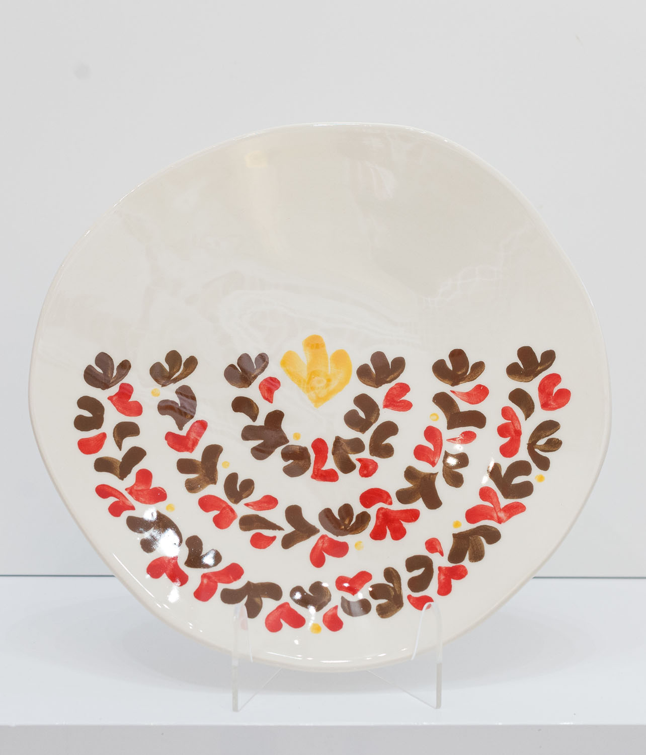 Seder plates hand-painted with typical Jewish motifs like the Star of David, Hamsa, and Menorah. The perfect Jewish gift.